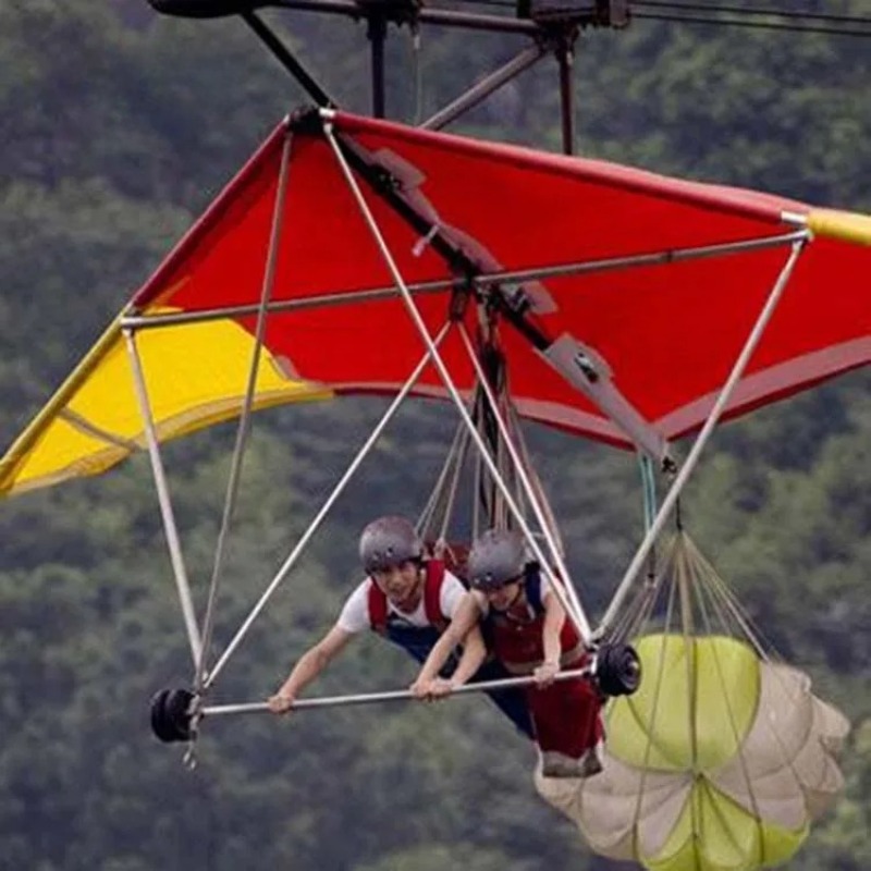 Outdoor Adventure Zipline - Outdoor Gliding Zipline Swinging Thrilling Adventure